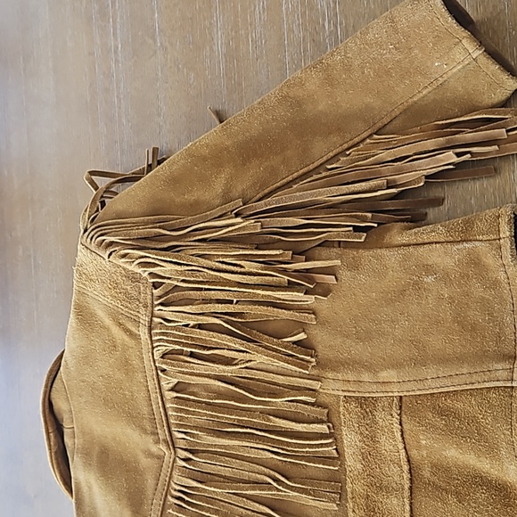 VINTAGE BRANDED GARMENTS SUEDE FRINGED KIDS LEATHER JACKET - Picture 4 of 16